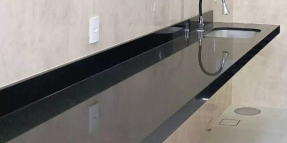 05c596da7bfa79631f1aff34