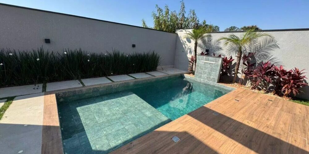 0d75a85d4aeb0338ac198579