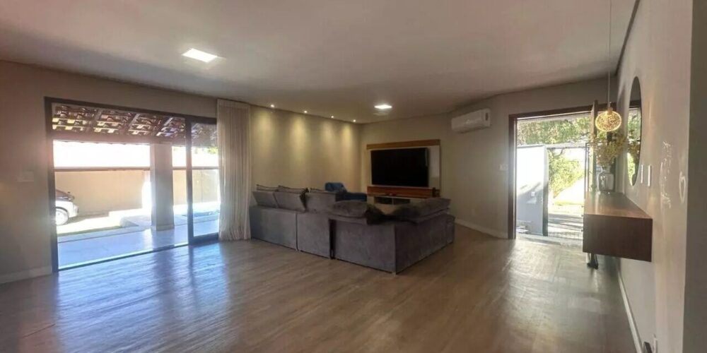 17e015b44b4ad5bcff699308