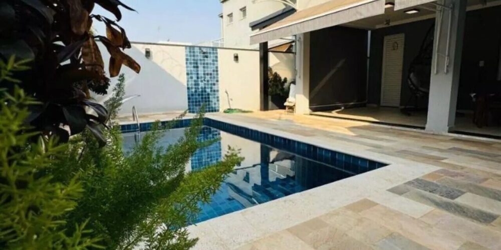 20f30fdd898cb55ea4ece4ea