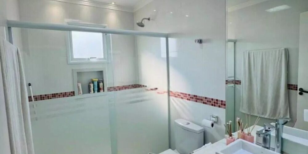 21470b6b4224312f8a2f884b