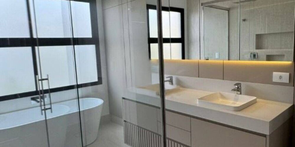 2444cfc3b3826f5084f58e0a