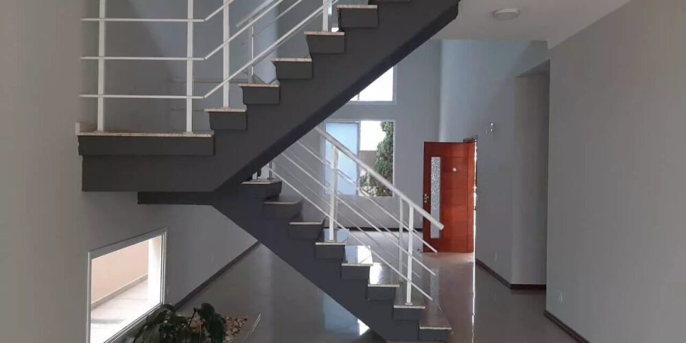 3985686c1b49341af6b8e786