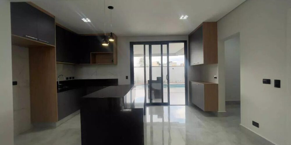 4e96fb1318154d6f92e23701