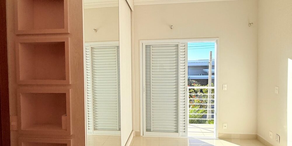 WhatsApp Image 2025-08-06 at 16.47.50 (1)