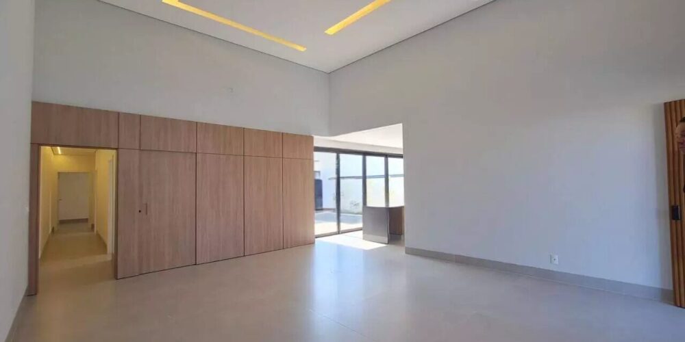 e2d90d181fb01b9bb9476bb9