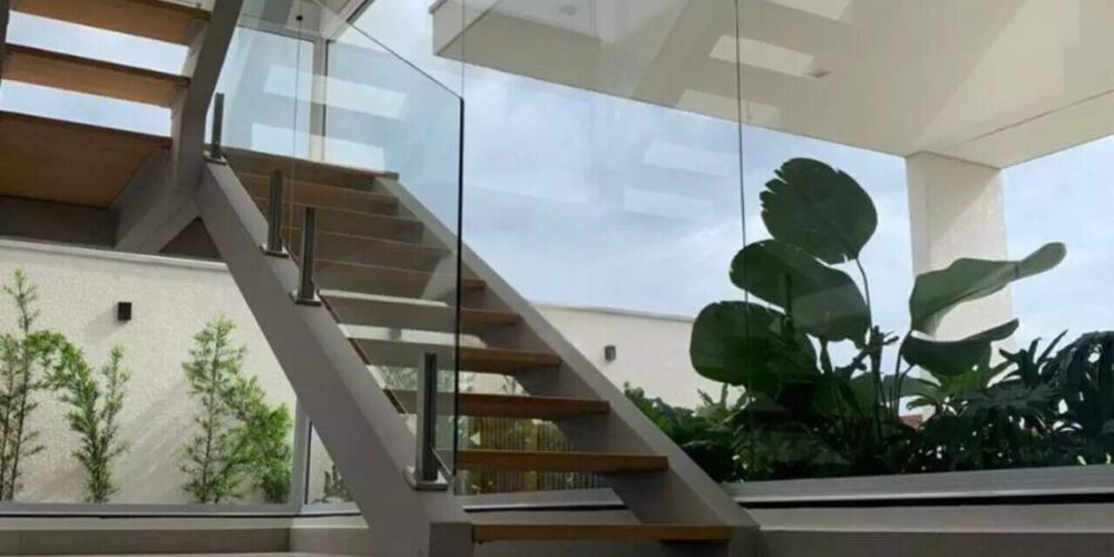 e98464f36b874d3ef1acb229