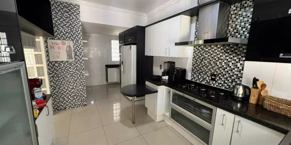 ee200f4cbc118ce6dec5bbfb