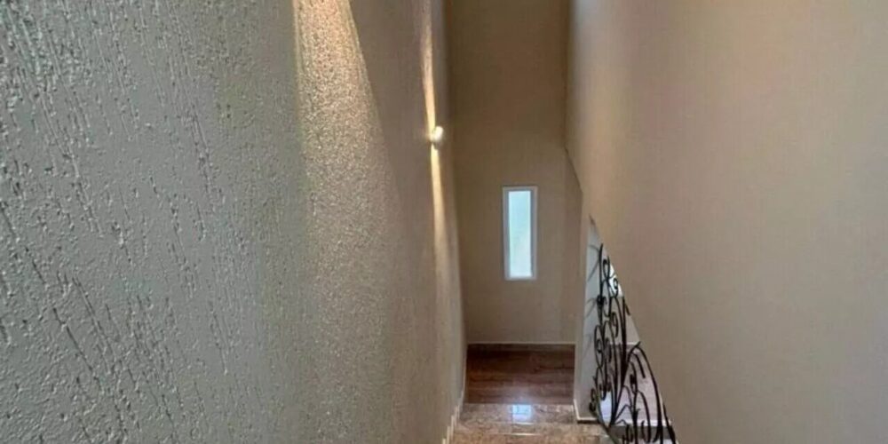 f2452cd893ab610e70318cdb